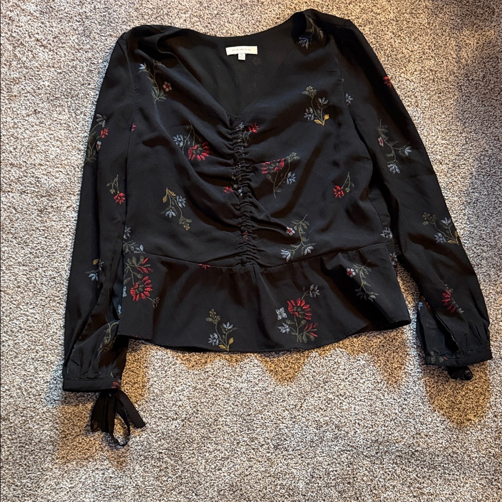 Skies Are Blue Black Floral Ruched Blouse
